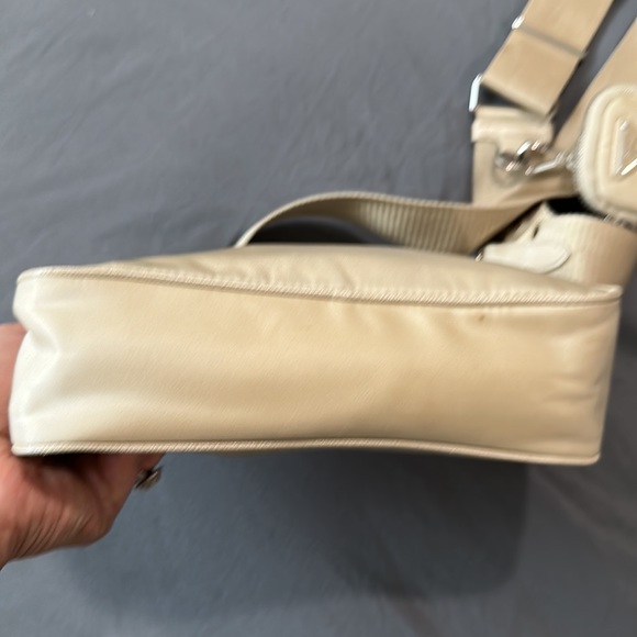 Prada Re-Edition 2005 Re-Nylon bag - Picture 6 of 13